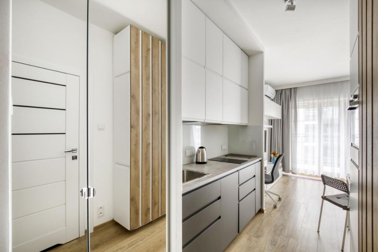 Warsaw Night Apartments Menica Residence ภายนอก รูปภาพ