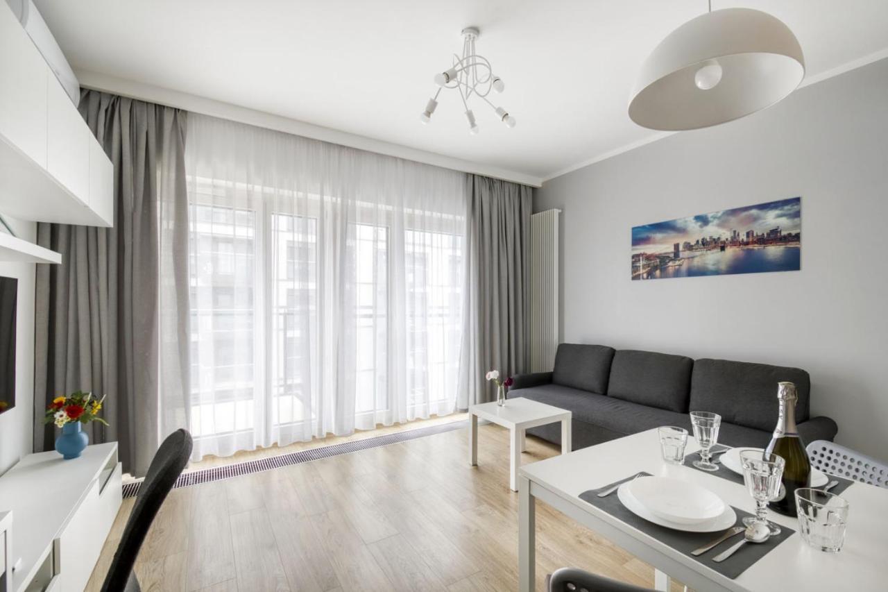 Warsaw Night Apartments Menica Residence ภายนอก รูปภาพ