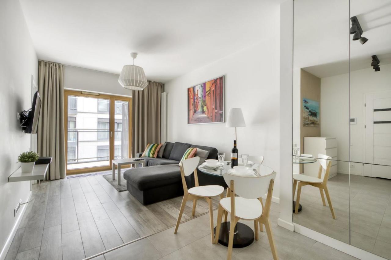 Warsaw Night Apartments Menica Residence ภายนอก รูปภาพ